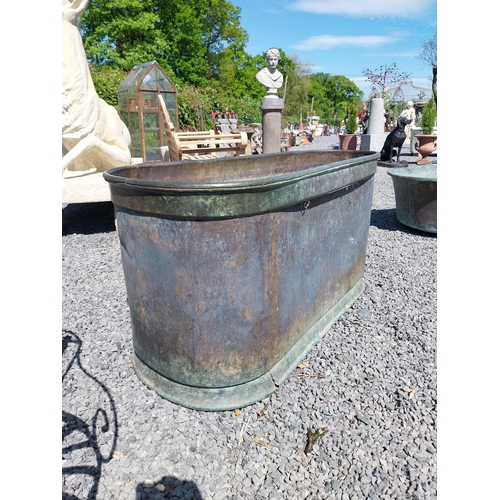 178 - 19th C. French copper bath {66 cm H x 129 cm W x 58 cm D}.