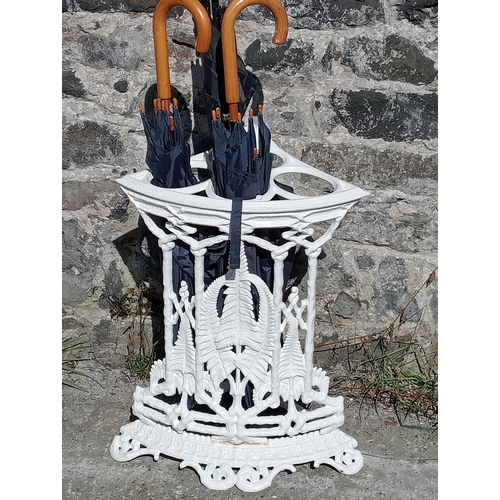 333 - Cast iron fern leaf umbrella stand in the Coalbrookdale style {H 58cm x W 45cm x D 32cm }. (NOT AVAI... 