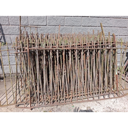 374 - Wrought iron railings {Total length 40 metres x H 114cm }. (NOT AVAILABLE TO VIEW IN PERSON)