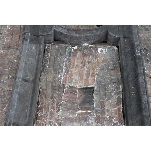 377 - 19th C. Kilkenny stone door frame with arched top enclosing an oval window {H 360cm x W 212cm x D 25... 