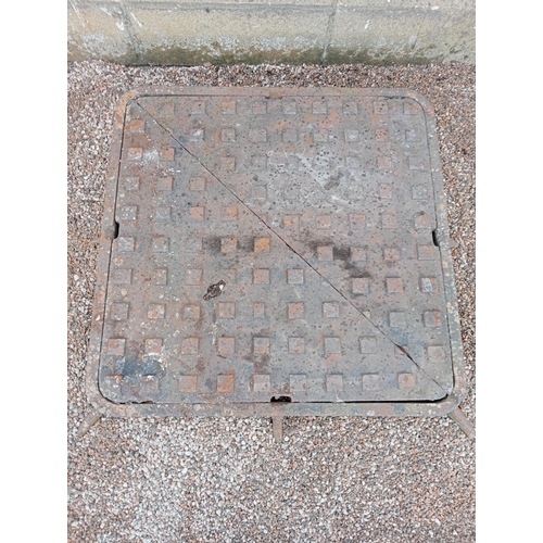 453 - Large cast iron manhole {H 15cm x 70 x 70}. (NOT AVAILABLE TO VIEW IN PERSON)