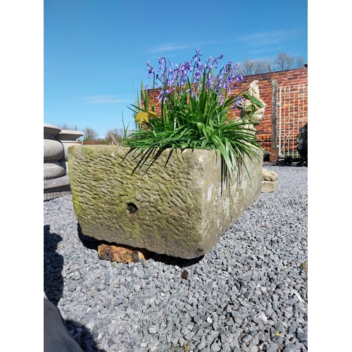 472 - Good quality 19th C. sandstone rectangular trough {35 cm H x 126 cm W x 53 cm D}.