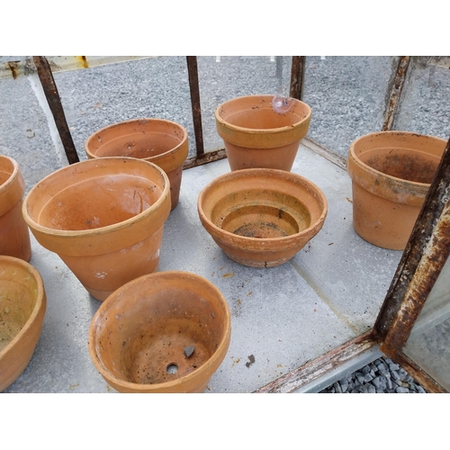 508 - Collection of eighteen 20th C. terracotta plant pots.