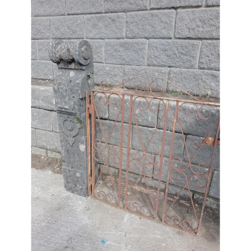 547 - Stone gate post {H 125cm x W 23cm x D 19cm }. (NOT AVAILABLE TO VIEW IN PERSON)