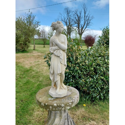 610 - Good quality moulded stone statue of Venus {70 cm H x 20 cm W 22 cm D}.