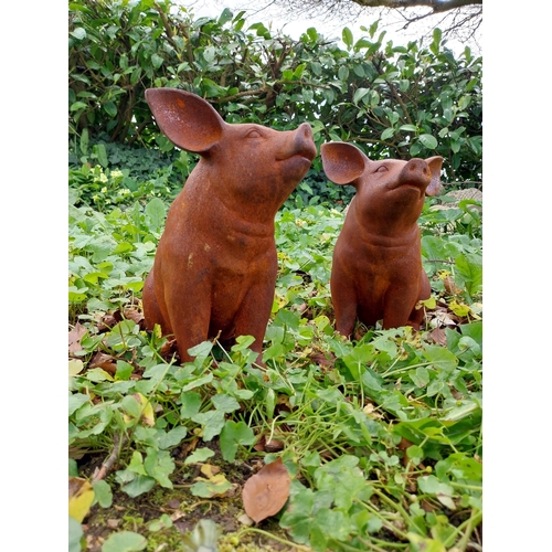 88 - Pair of wrought iron statue of Piglets {30 cm H x 26 cm W x 19 cm D}.