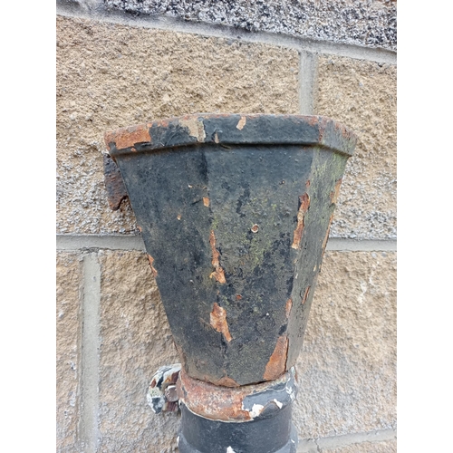 899 - Small cast iron hopper {H 20cm x W 23cm x D 16cm }. (NOT AVAILABLE TO VIEW IN PERSON)