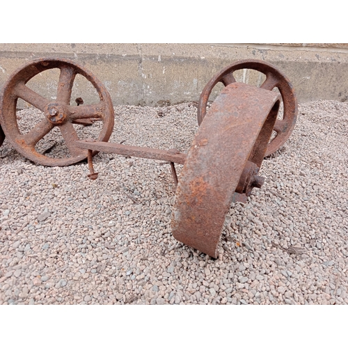 919 - Collection of five cast iron shepherd hut wheels {Dia 24cm x D 7cm }. (NOT AVAILABLE TO VIEW IN PERS... 