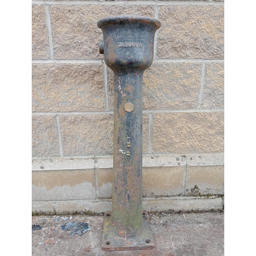 957 - Cast iron bollard {H 91cm x Dia 23cm}. (NOT AVAILABLE TO VIEW IN PERSON)