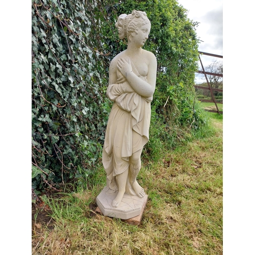 96 - Good quality moulded stone statue of Venus {71 cm H x 21 cm W 22 cm D}.