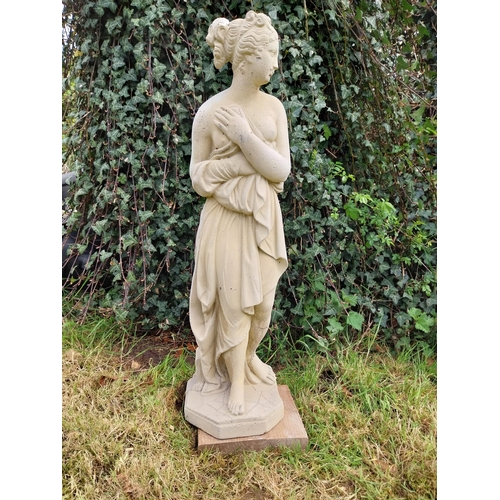 96 - Good quality moulded stone statue of Venus {71 cm H x 21 cm W 22 cm D}.