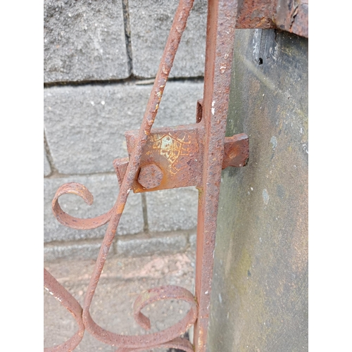 979 - 1960s wrought iron garden gate {H 105cm x W 89cm }.