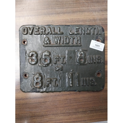 1051 - Overall Length and Width cast iron ridge plate. {18 cm H x 23 cm W}.