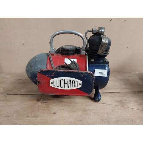 1363 - Luchard small compressor. {24 cm H x 28 cm W x 20 cm D}.