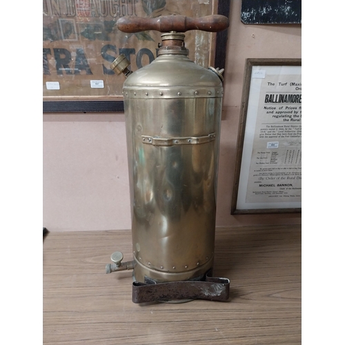 907 - Early 20th C. brass sprayer. {67 cm H x 22 cm Dia.}.