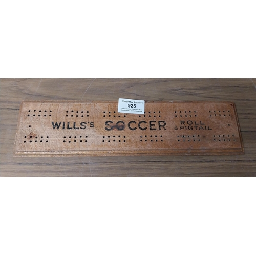 925 - Wills's Cribbage scorecard. {8 cm H x 32 cm W}.