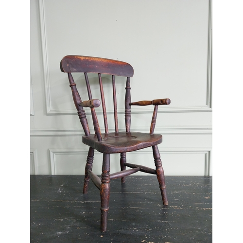 110 - 19th C. ash and elm child's Windsor chair {70 cm H x 36 cm W x 35 cm D}.