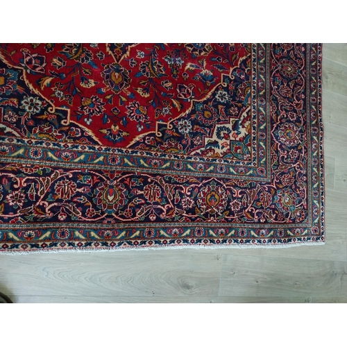 123 - Good quality decorative Persian carpet square {310 cm L x 223 cm W}.