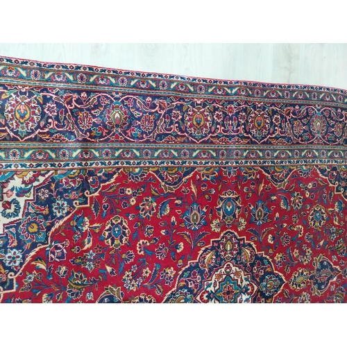 123 - Good quality decorative Persian carpet square {310 cm L x 223 cm W}.