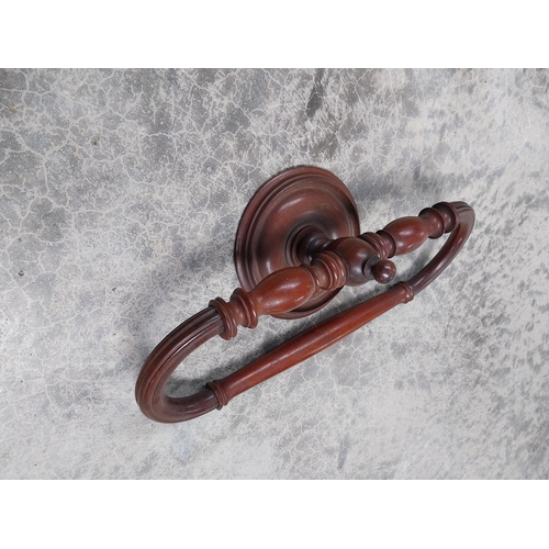 162 - Victorian mahogany wall mounted towel rail {23 cm H x 45 cm W x 14 cm D}.