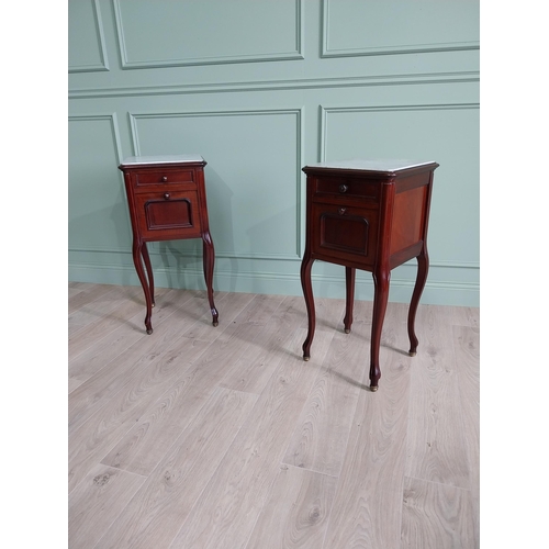 22 - Pair of good quality 19th C. French mahogany bedside lockers with inset marble tops raised on cabrio... 