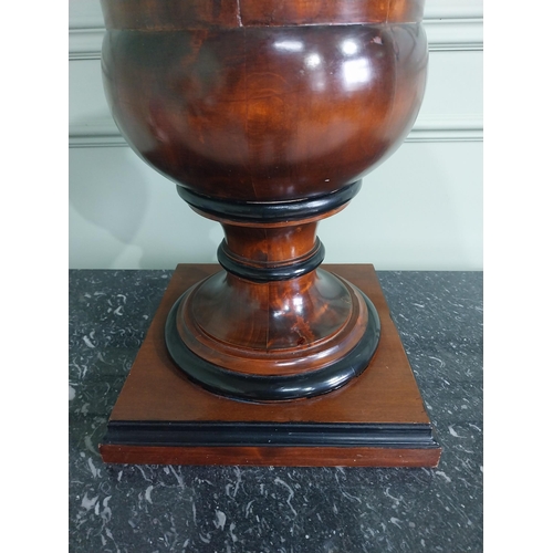 222 - Good quality walnut wine cooler with liner in the Georgian style {59 cm H x 38 cm Dia.}.