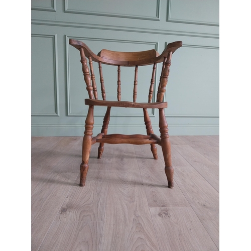 318 - Early 20th C. ash and elm smokers bow {80 cm H x 58 cm W x 56 cm D}.