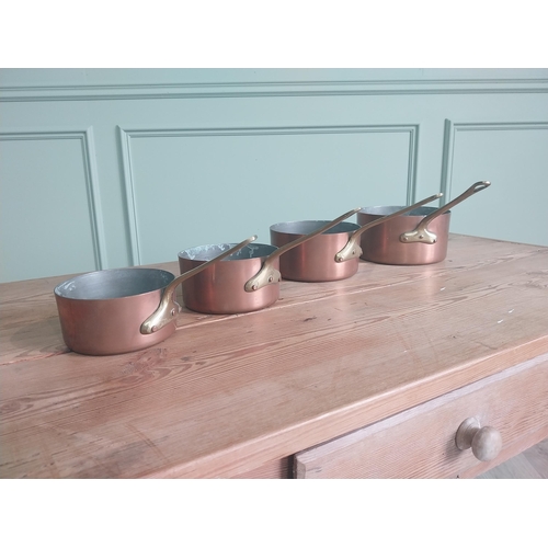 45 - Good quality early 20th C. set of French four graduated copper saucepans {16 cm H x 35 cm W x 18 cm ... 