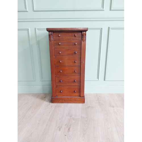 517 - Good quality 19th C. Wellington chest of drawers with seven graduated drawers {104 cm H x 50 cm W x ... 