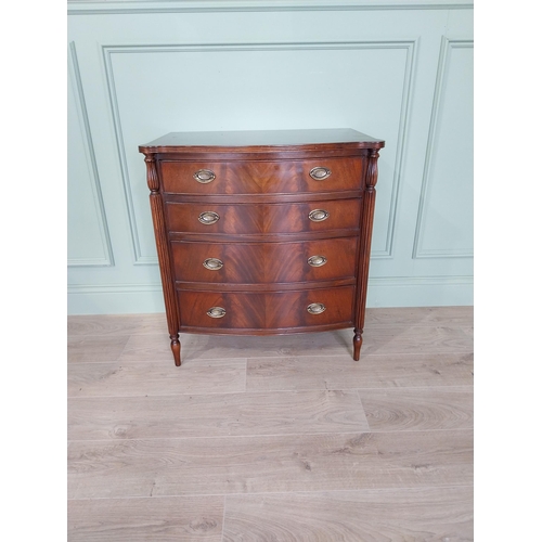 77 - Good quality mahogany bachelors chest of drawers with four graduated chest of drawers in the Regency... 