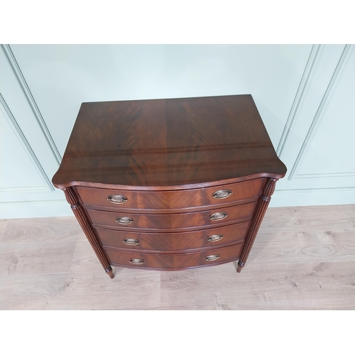 77 - Good quality mahogany bachelors chest of drawers with four graduated chest of drawers in the Regency... 