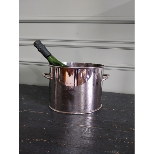 88 - Good quality silver plated champagne bucket {18 cm H x 28 cm W x 16 cm D}.