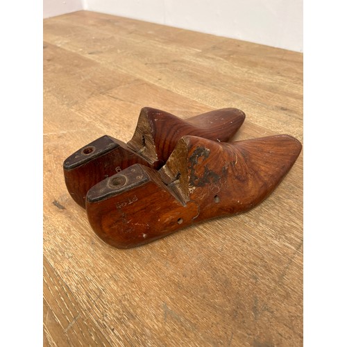 37 - 19th C. Wooden shoe lasts {W 27cm x H 10cm }. - NOT AVAILABLE TO VIEW IN PERSON