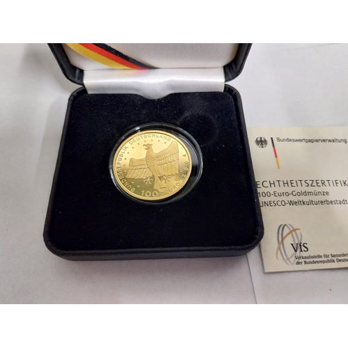 1405 - 100 Euro 2004 UNESCO Welterbe Aachen German Gold Coin, Mint mark G,  in presentation case with certi... 