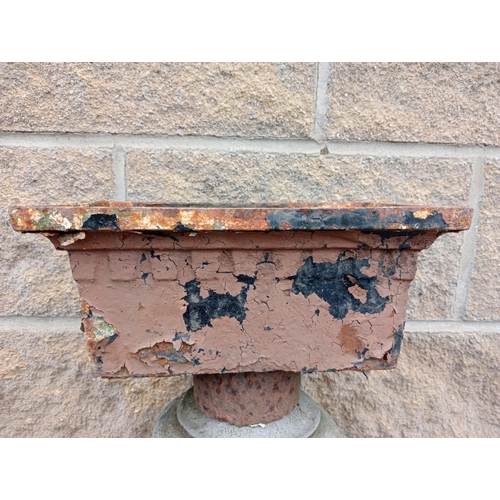 1020 - Cast iron drain hopper {H 18cm x W 30cm x D 20cm }. NOT AVAILABLE TO VIEW IN PERSON