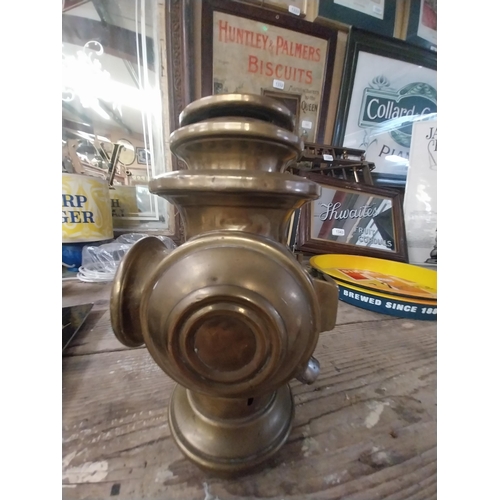 1322 - Early 20th C. brass motor car lamp. {27 cm H x 16 cm W x 13 cm W}.