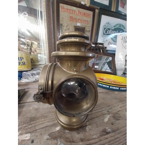 1322 - Early 20th C. brass motor car lamp. {27 cm H x 16 cm W x 13 cm W}.