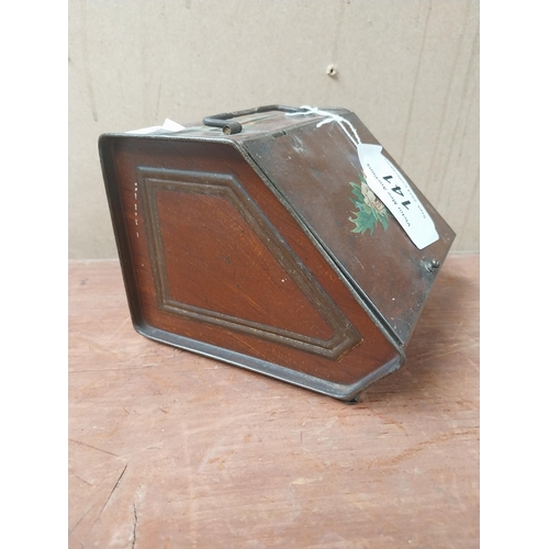 141 - Tin plate tea caddy in the form of a coal box. {11 cm H x 15 cm W x 14 cm D}