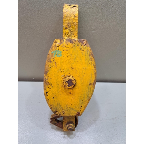 1365 - Wooden ships pulley yellow {H 37cm x W 17cm x D 10cm } - NOT AVAILABLE TO VIEW IN PERSON