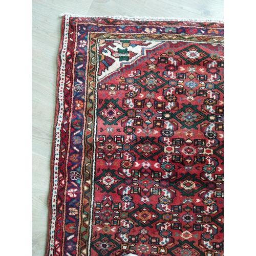 427 - Good quality decorative Persian carpet runner {297 cm L x 105 cm W}.