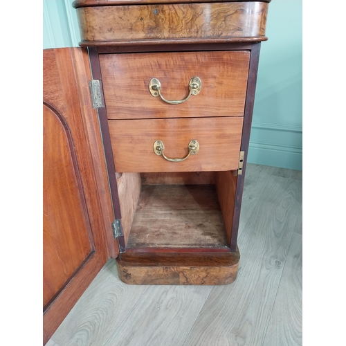 1093 - Pair of good quality 19th C. burl walnut bedside cabinets with fitted interior raised on platform ba... 