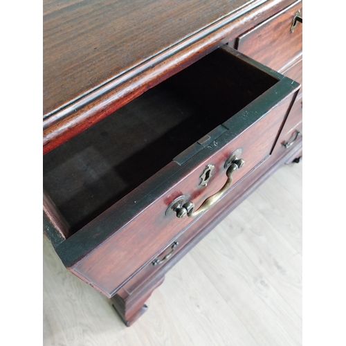 1125 - Good quality Georgian mahogany chest of drawer with three short drawers over three long graduated dr... 