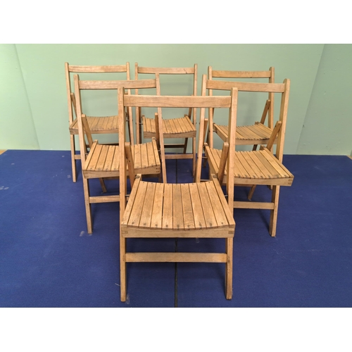 1198 - Set of six teak folding chairs  {H 78cm x W46cm x D 41cm }. - NOT AVAILABLE TO VIEW IN PERSON