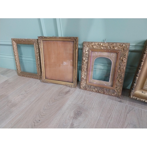 1233 - Four 19th C. giltwood and two rosewood picture frames {27 cm H x 30 cm W, 25 cm H x 18 cm W, 28 cm H... 