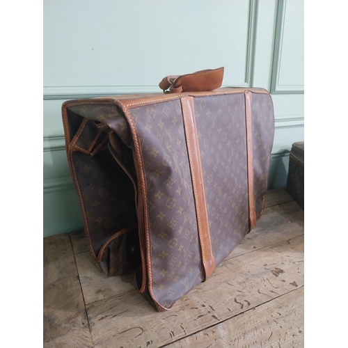 1366 - Two French vintage bags - suitcase and holdall {25 cm H x 50 cm W x 50 cm D AND 44 cm H x 15 cm W  x... 