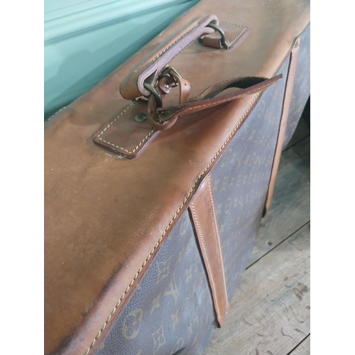 1366 - Two French vintage bags - suitcase and holdall {25 cm H x 50 cm W x 50 cm D AND 44 cm H x 15 cm W  x... 