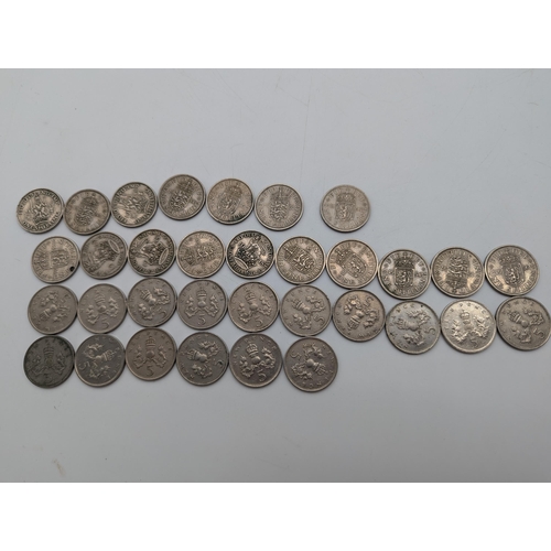 1907 - Collection of seventeen shillings (late 1940's to early 1960's) and approx. sixeen 5p coins