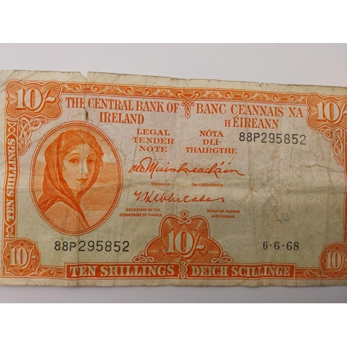 1919 - Three Lady Lavery 10 Shilling notes (Dates: 1968 x 2/1965)