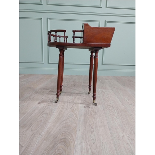 260 - Georgian mahogany cutlery and plate table raised on turned legs and castors {68 cm H x 54 cm W x 34 ... 