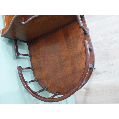 260 - Georgian mahogany cutlery and plate table raised on turned legs and castors {68 cm H x 54 cm W x 34 ... 